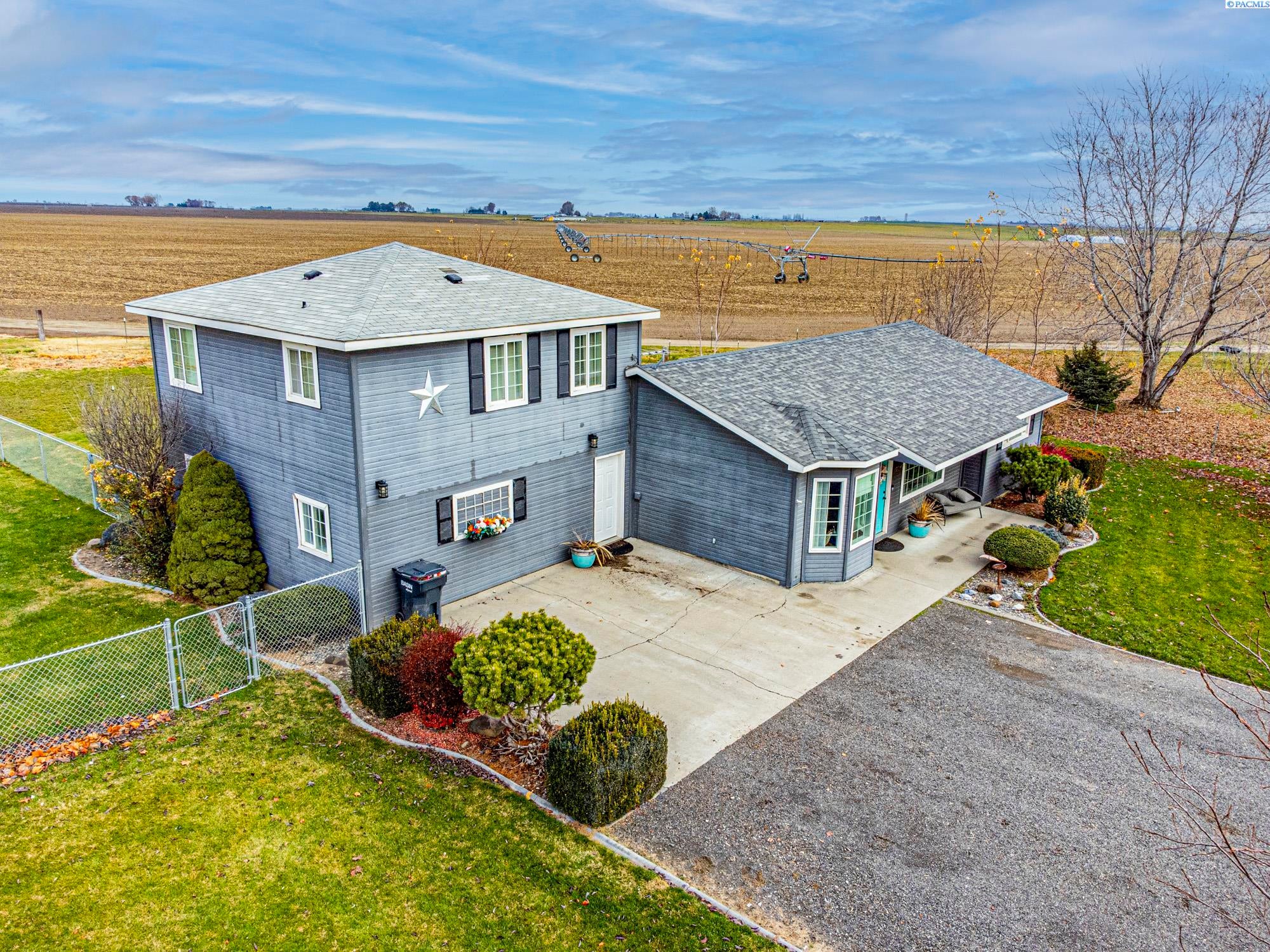 3492 Elm Road Pasco, WA 99301 - Photo 6 of 41 Gallery Image 6