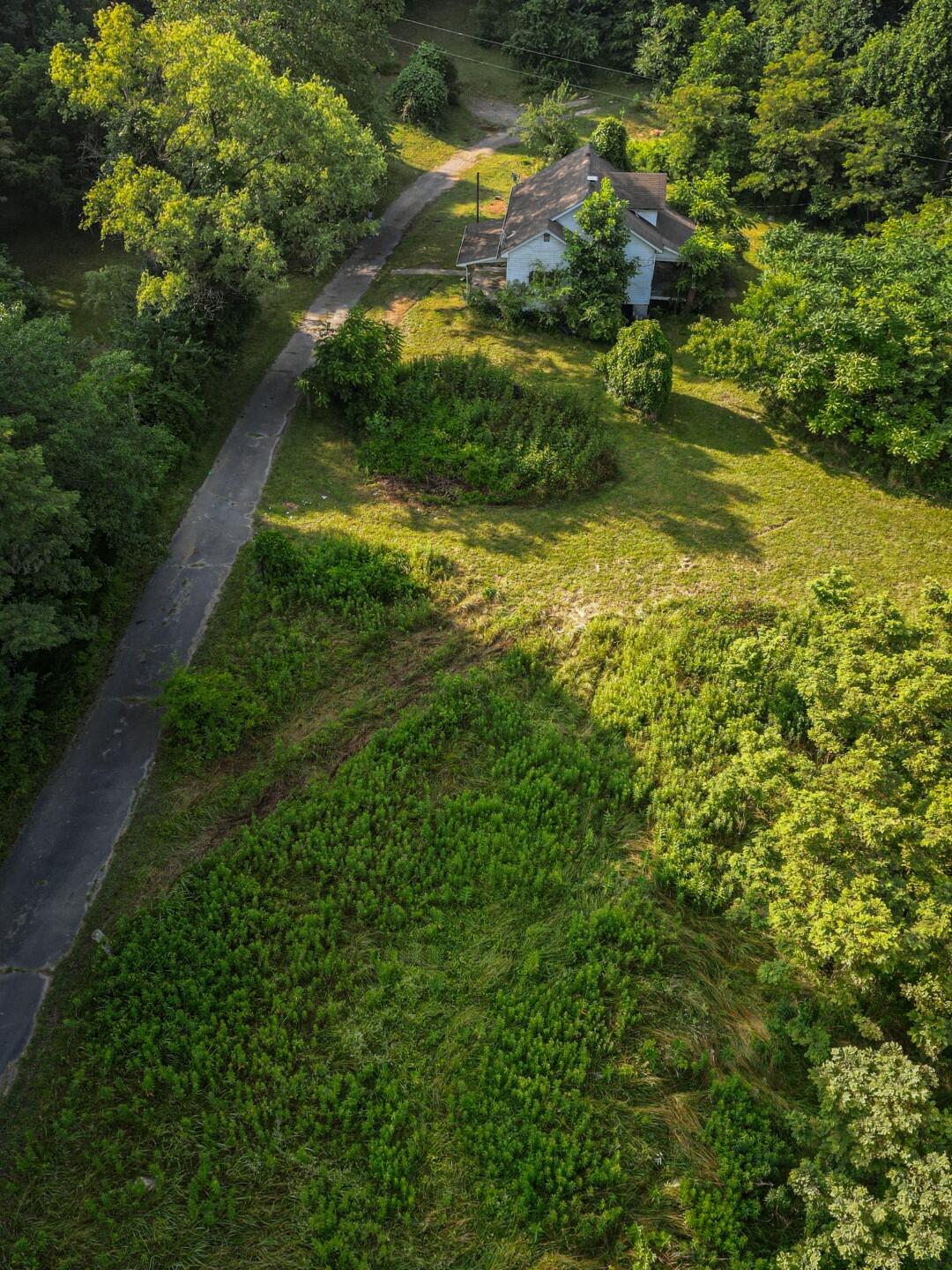 176 House Of Prayer Road Elizabethton, TN 37643 - Photo 16 of 19 IMG_6486 (Large)