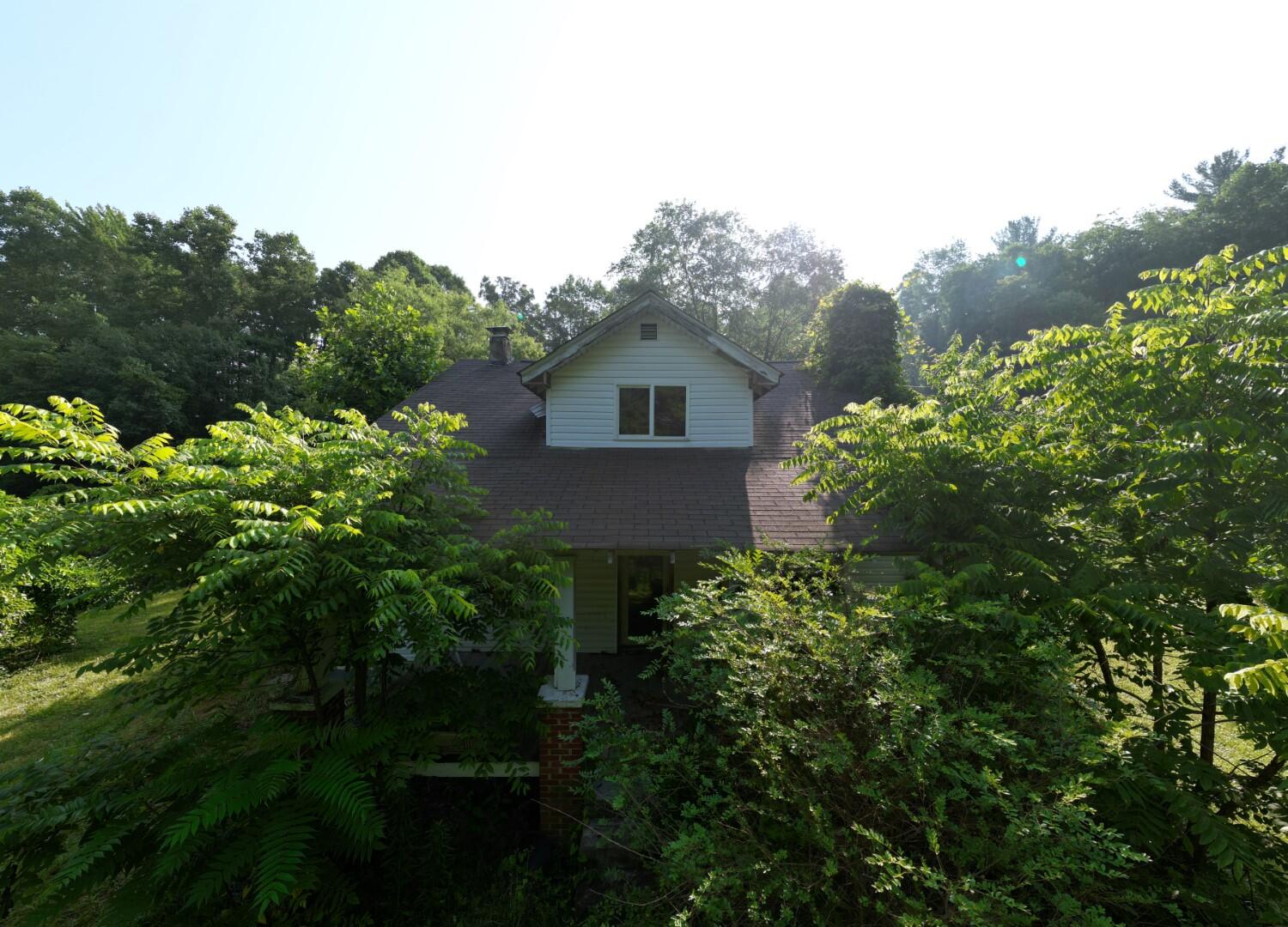 176 House Of Prayer Road Elizabethton, TN 37643 - Photo 19 of 19 IMG_6490 (Large)