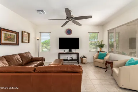 $410,000 | 1648 Horned Lark Drive, Green Valley, AZ 85614