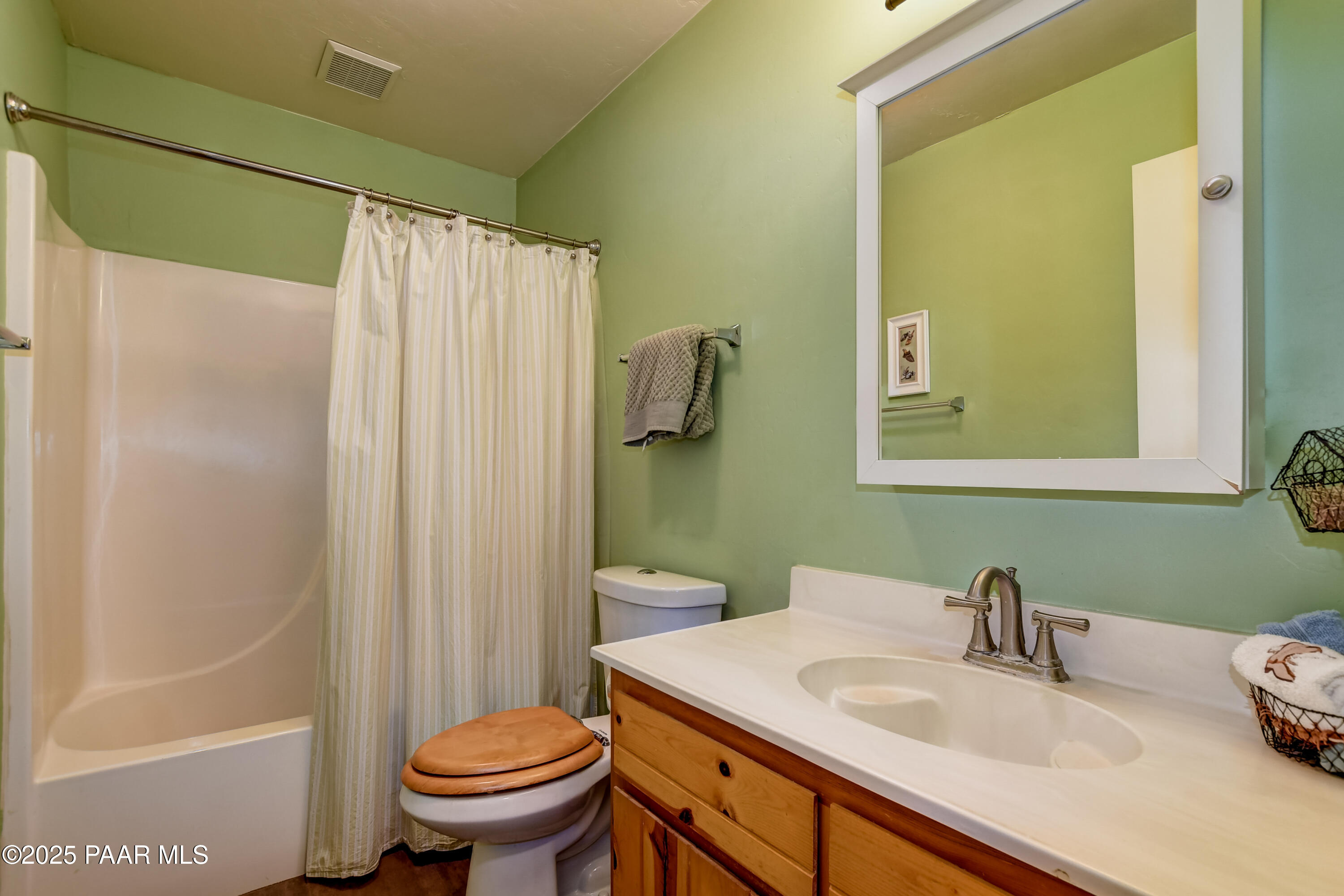 1003 East Stagecoach Road Prescott, AZ 86303 - Photo 24 of 39 Guest Bathroom 1