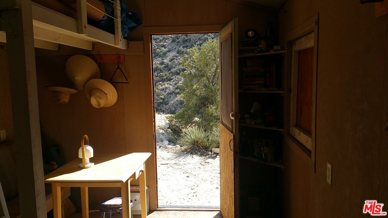 20 West Omega Trail Yucca Valley, CA 92284 - Photo 13 of 32 a bathroom with a toilet