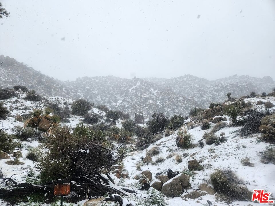 20 West Omega Trail Yucca Valley, CA 92284 - Photo 9 of 32