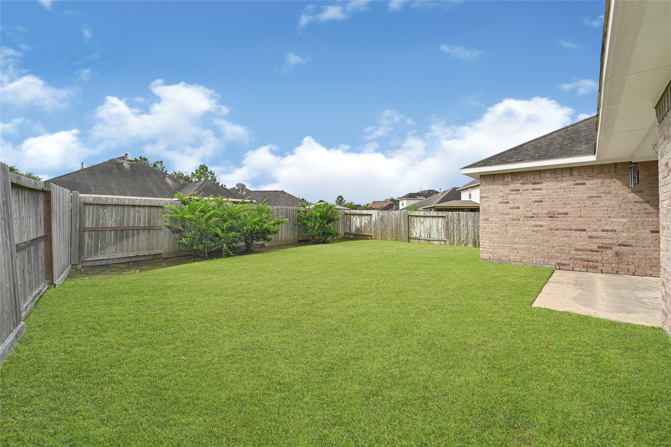 13610 Summer Spring Lane Rosharon, TX 77583 - Photo 25 of 25 Large backyard to make an oasis