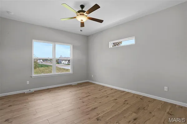 $322,000 | 2304 Hank's Close, Unit 172 STB, Washington, MO 63090