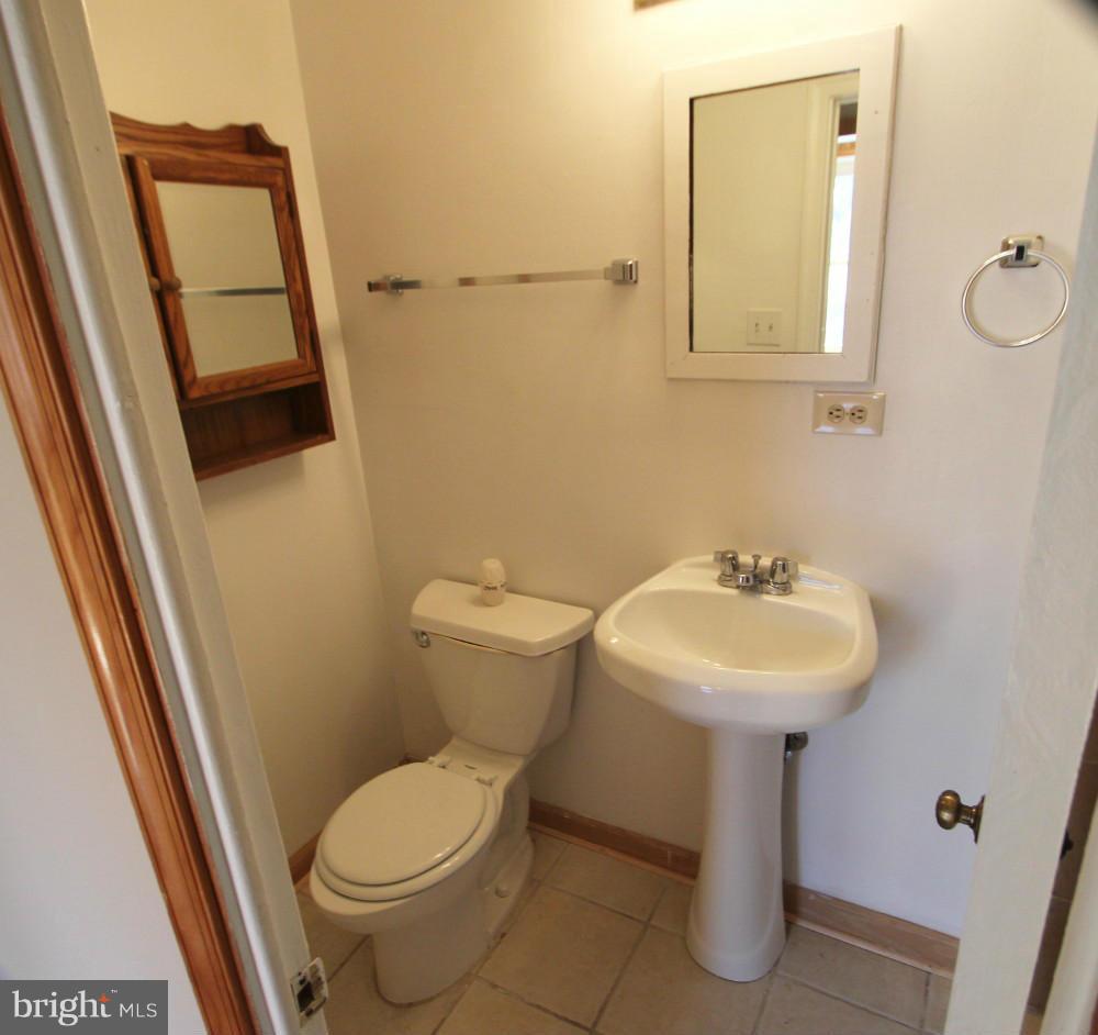 2717 Terrapin Road Silver Spring, MD 20906 - Photo 9 of 9 Bath