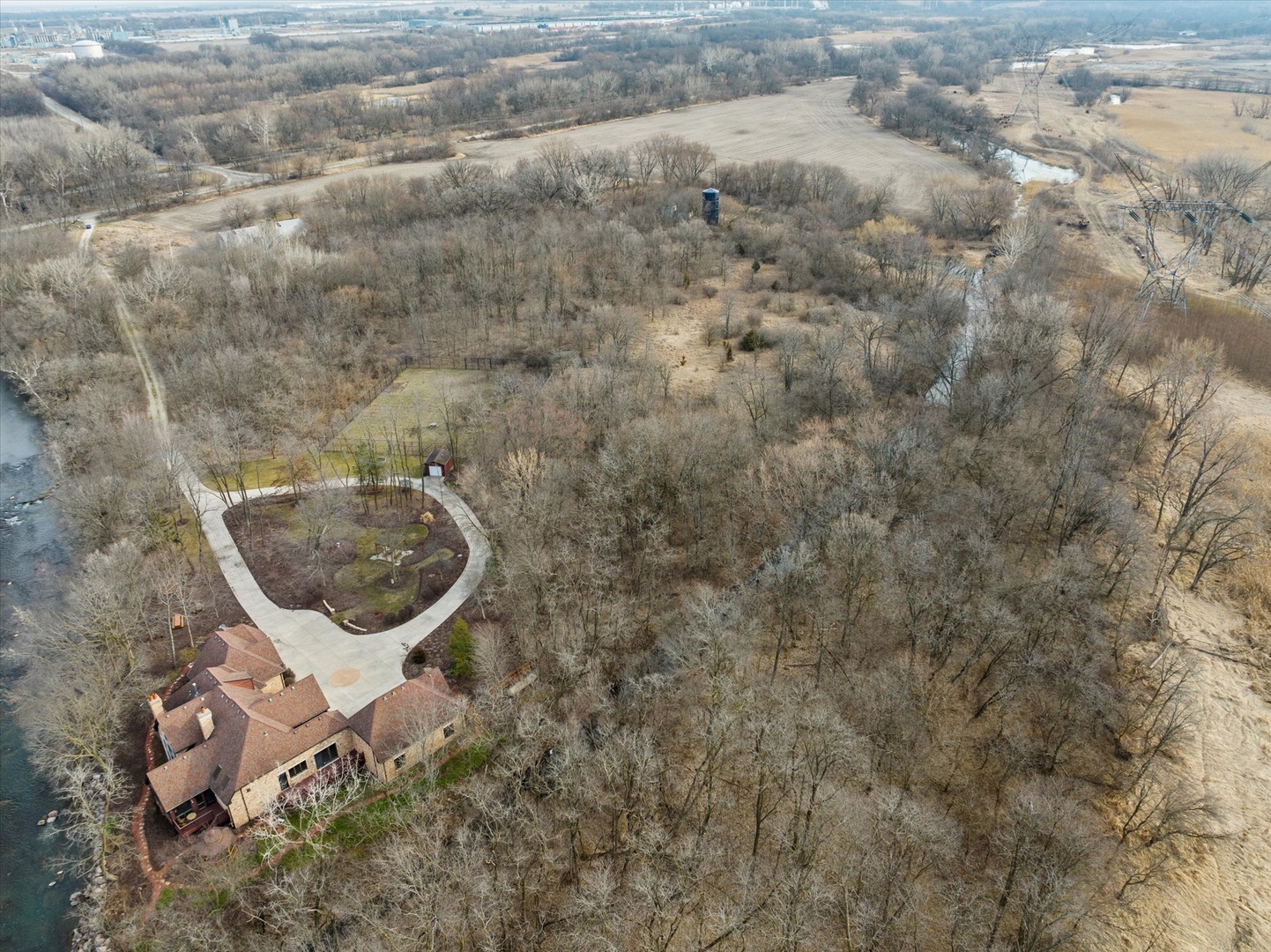 4965 Cemetery Road Morris, IL 60450 - Photo 78 of 82 a view of a bathroom with a sink and a mirror
