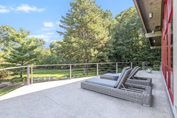 $2,500,000 | 6465 Sandhill Lane, Fennville, MI 49408