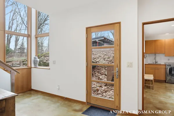 $2,500,000 | 6465 Sandhill Lane, Fennville, MI 49408