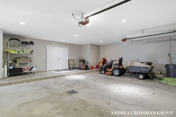 $2,500,000 | 6465 Sandhill Lane, Fennville, MI 49408