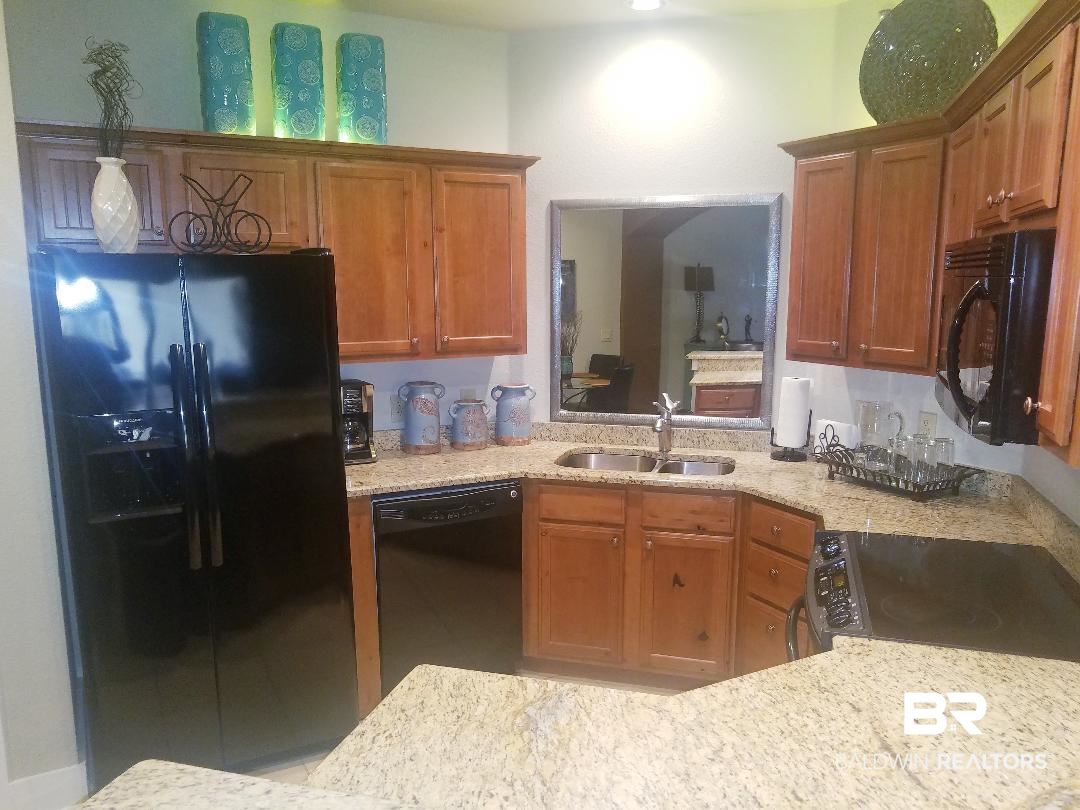 20050-609 Oak Road East, Unit 609 Gulf Shores, AL 36542 - Photo 17 of 49 Kitchen