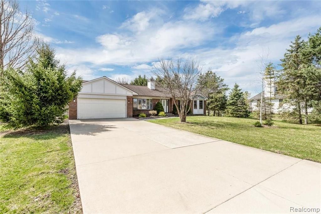 27227 King Road Romulus, MI 48174 - Photo 2 of 23