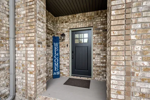a view of an entryway with staircase