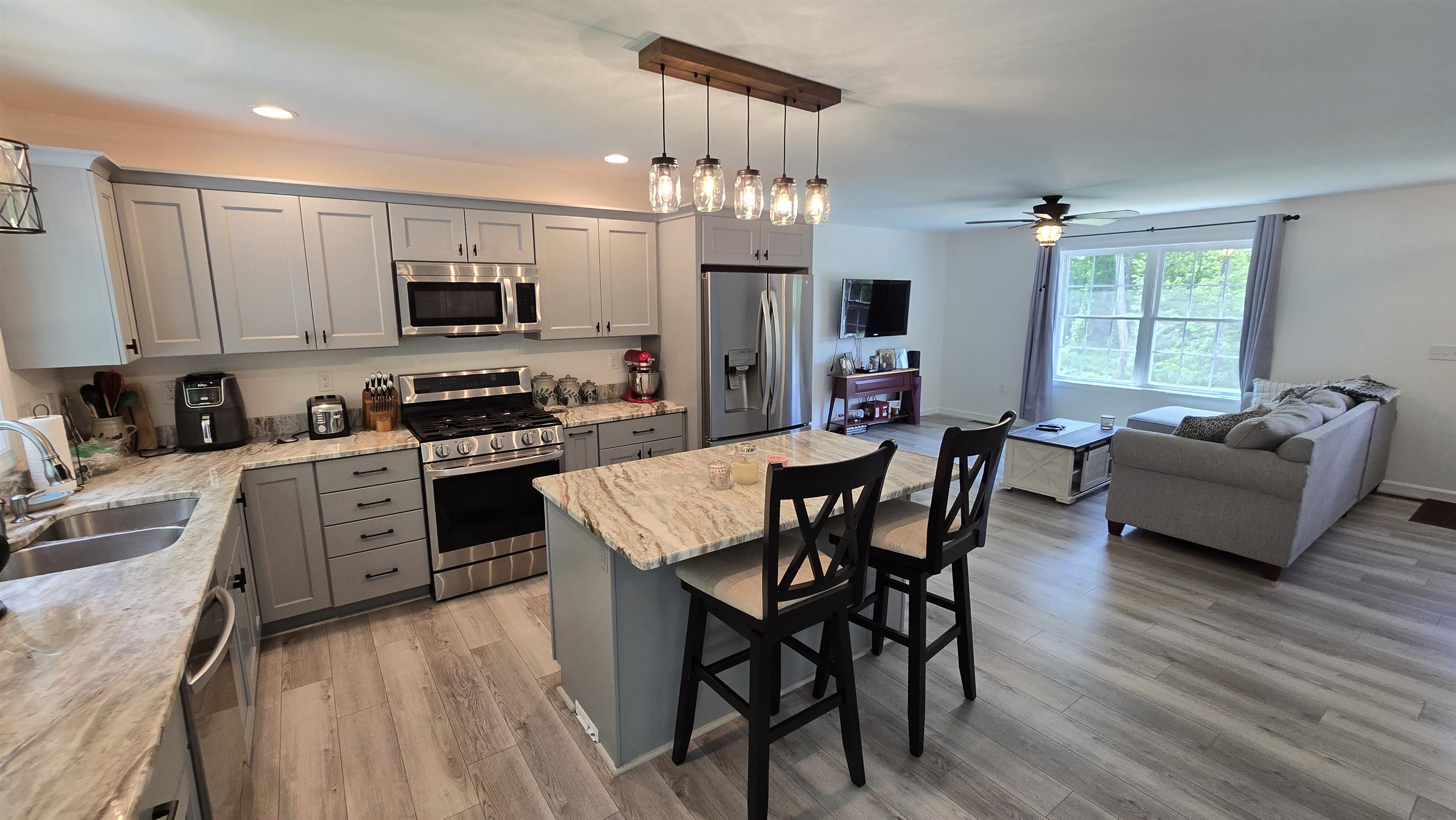 299 Prescott Road Epping, NH 03042 - Photo 3 of 60