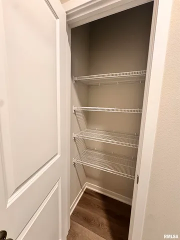 $3,200 | 709 East Bear Drive, Tiffin, IA 52340