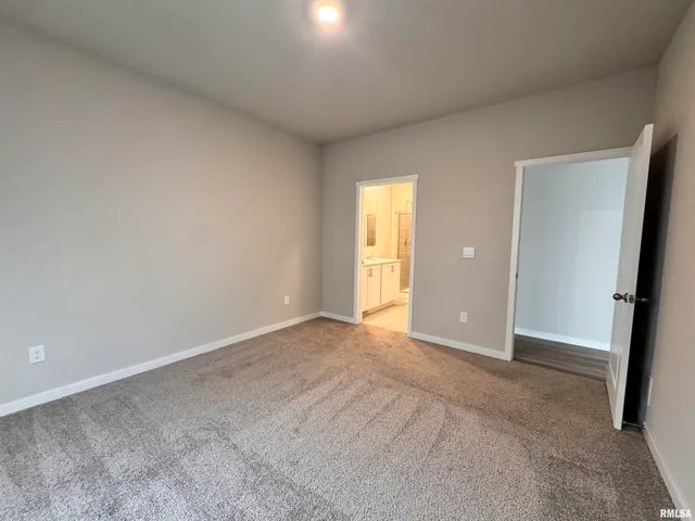 $3,200 | 709 East Bear Drive, Tiffin, IA 52340