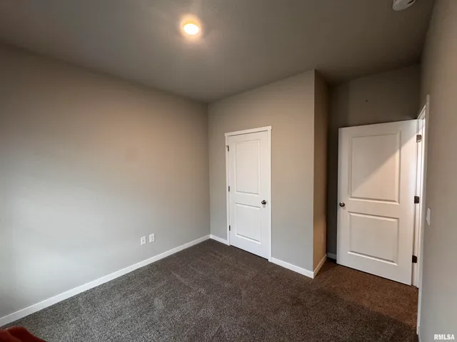 $3,200 | 709 East Bear Drive, Tiffin, IA 52340