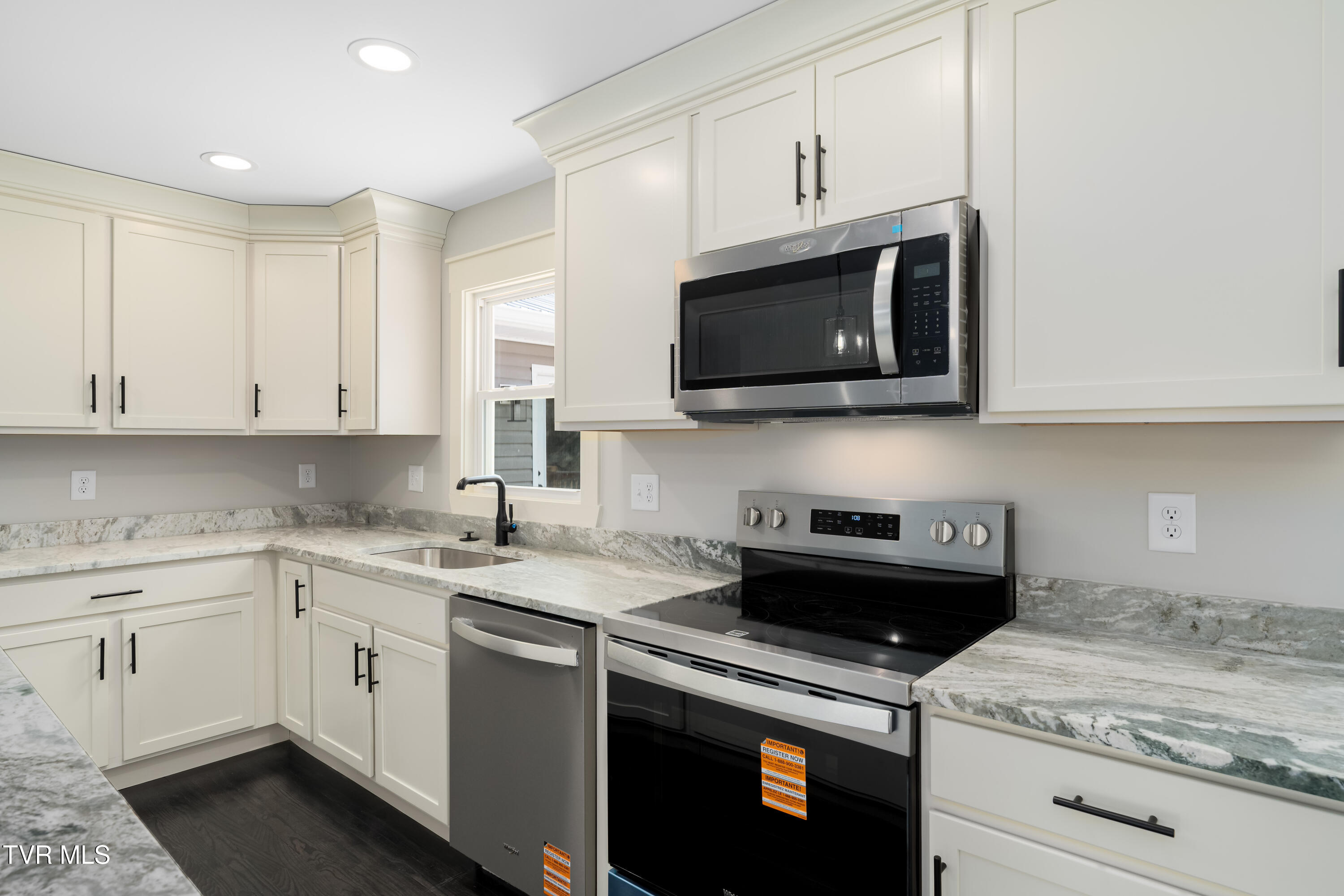 226 Dorothy Circle Limestone, TN 37681 - Photo 37 of 61 226 Dorothy Cir (36 of 61)