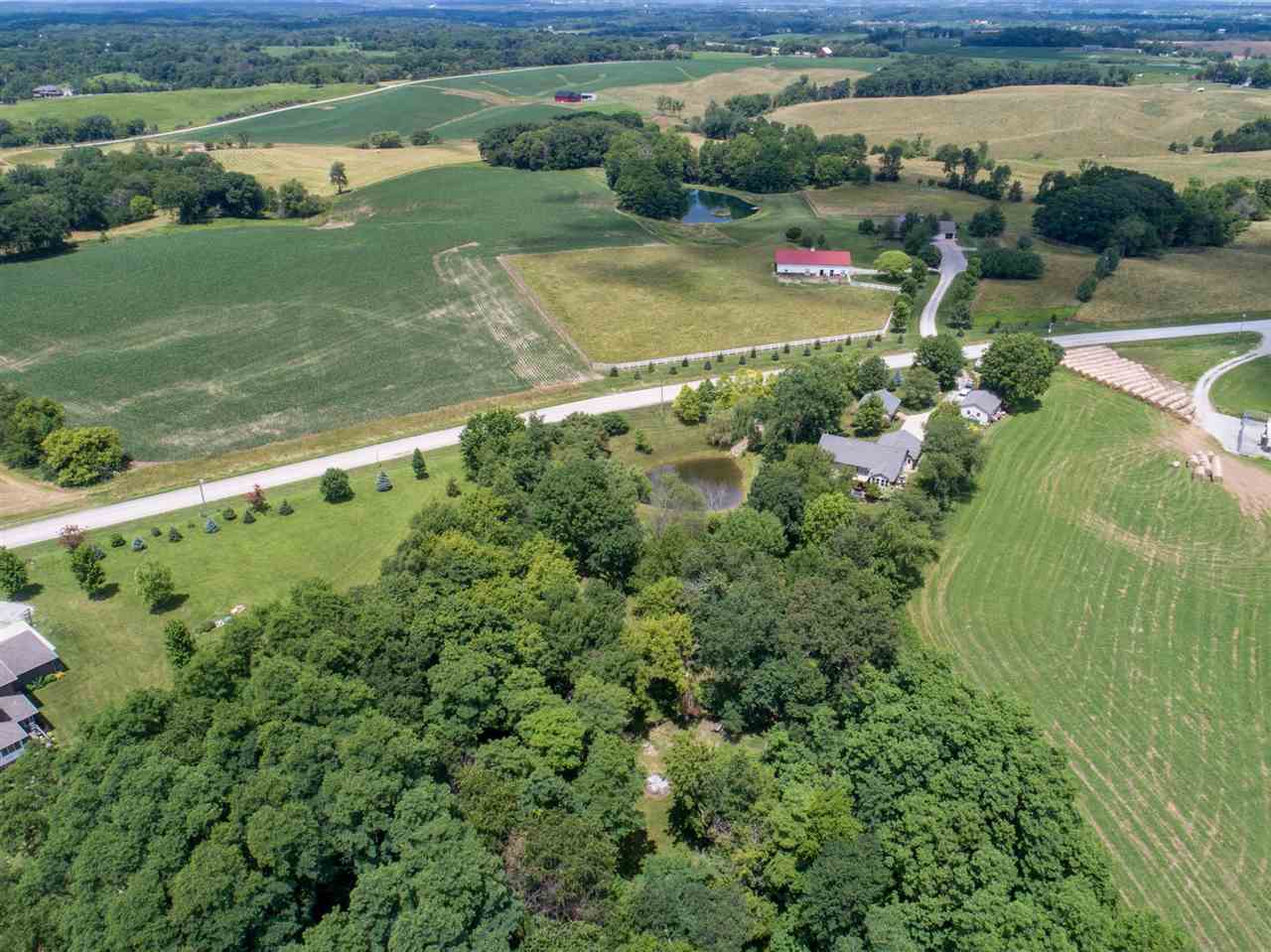 2318 Jordan Creek Road Northeast Solon, IA 52333 - Photo 39 of 43 Gallery Image 39