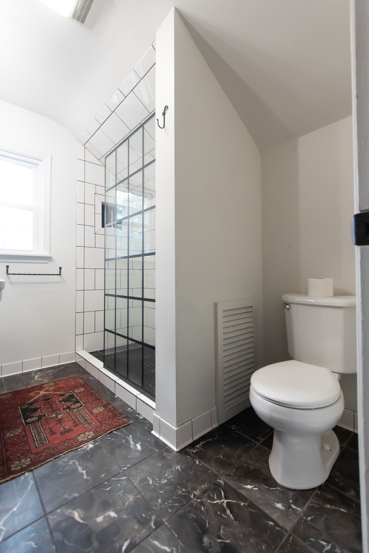 3868 Ogle Street Dixon, IL 61021 - Photo 33 of 49 a bathroom with a toilet and a shower