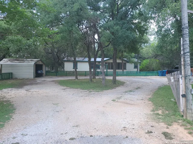 $2,260 | 18861 Farm To Market Road 2252, Garden Ridge, TX 78266