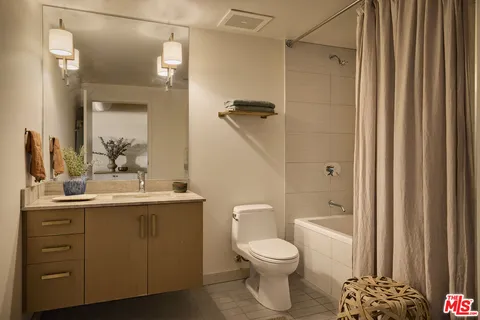 $875,000 | 530 South Hewitt Street, Unit 343, Los Angeles, CA 90013