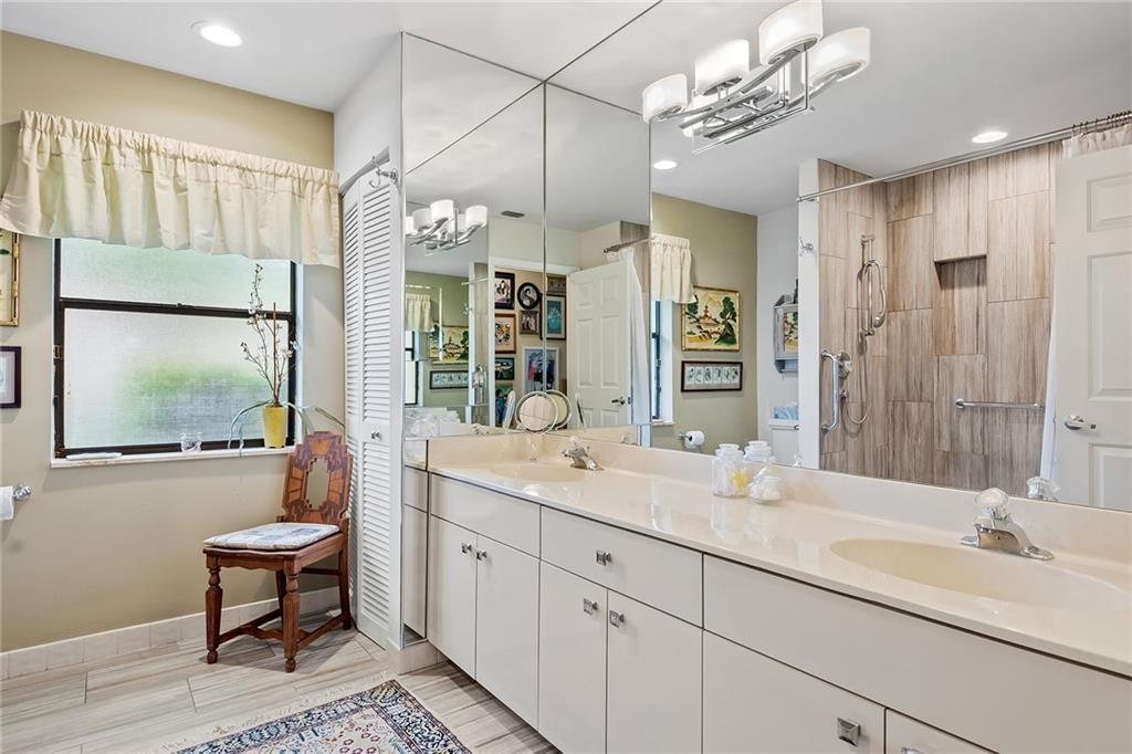 10270 Silver Lake Drive Boca Raton, FL 33428 - Photo 20 of 44