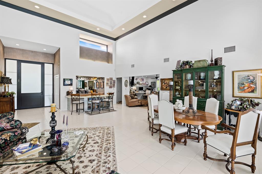 10270 Silver Lake Drive Boca Raton, FL 33428 - Photo 5 of 44 Living Area