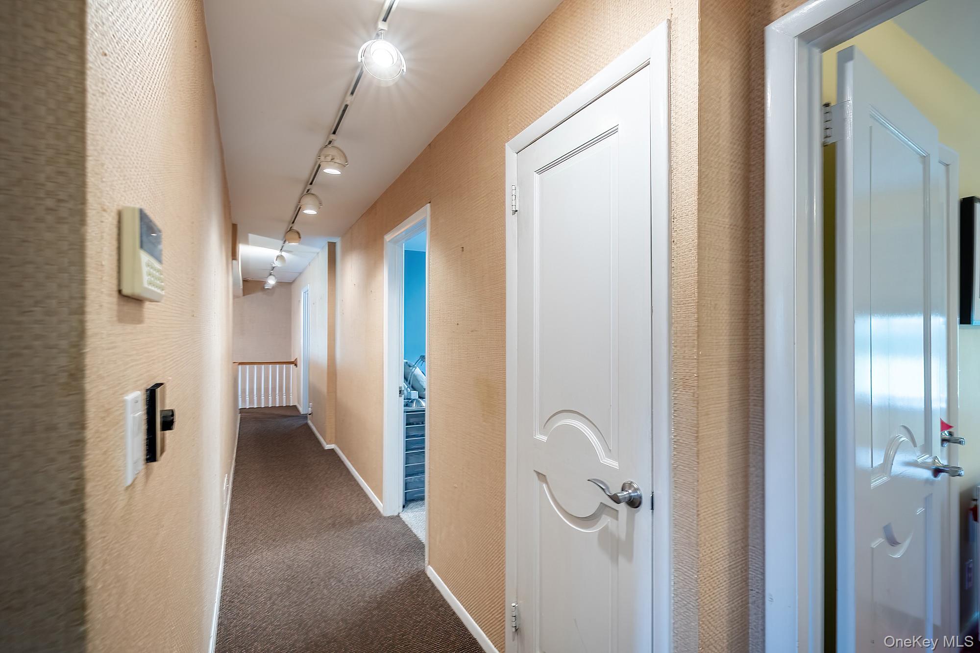 7 Carlton Lane Rye Brook, NY 10573 - Photo 11 of 44 2nd Floor Hallway