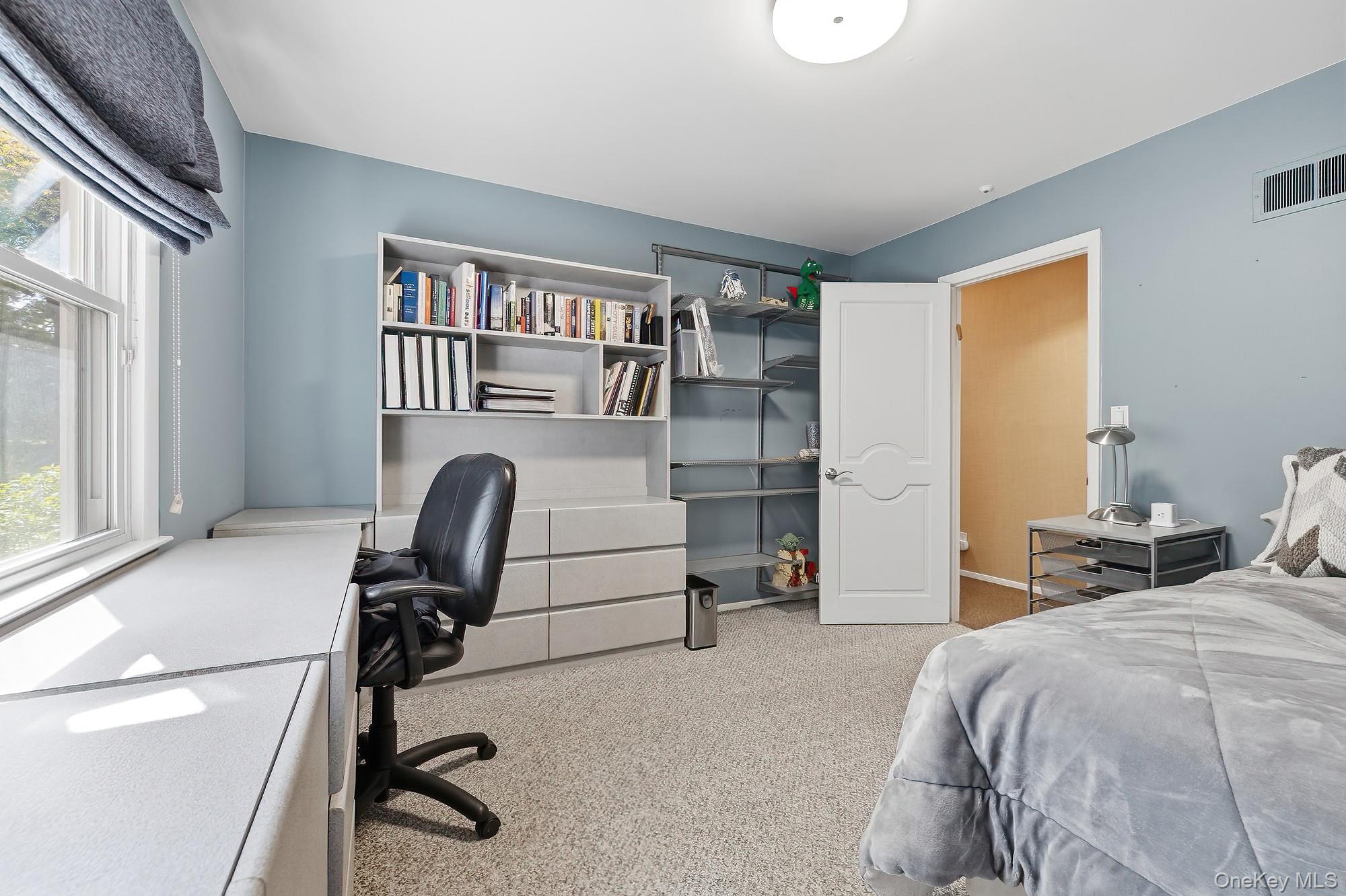 7 Carlton Lane Rye Brook, NY 10573 - Photo 17 of 44 Bedroom