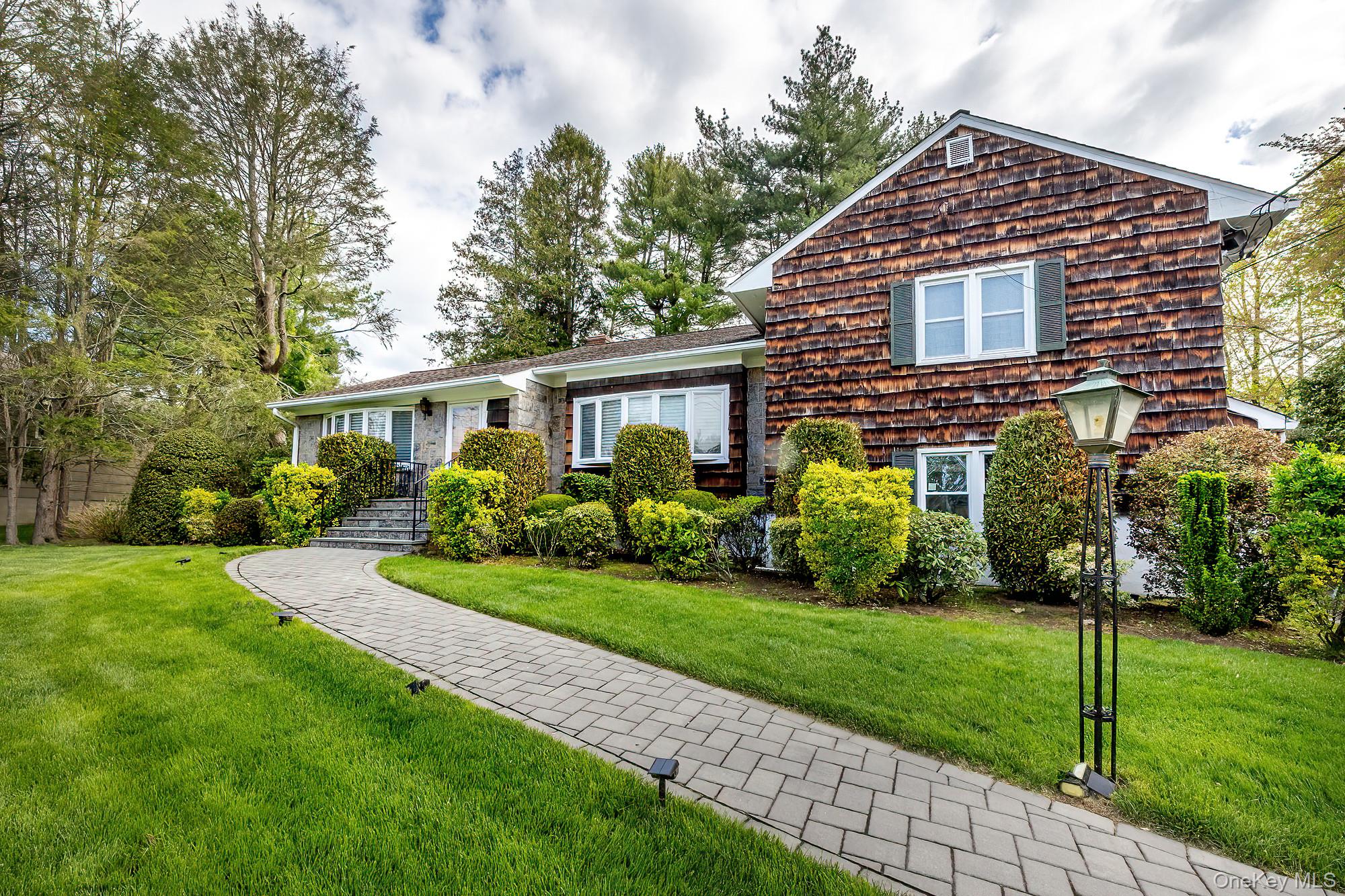 7 Carlton Lane Rye Brook, NY 10573 - Photo 2 of 44 Front of Home with Walkway
