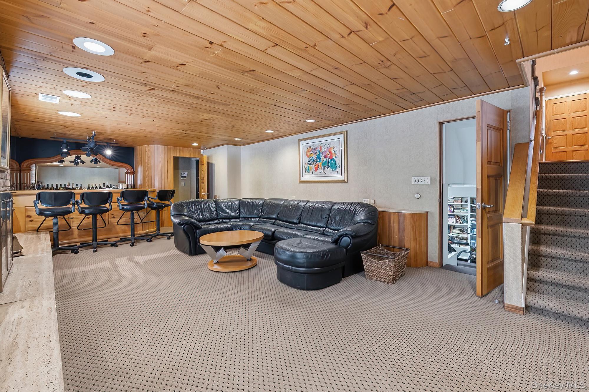 7 Carlton Lane Rye Brook, NY 10573 - Photo 24 of 44 Den with Wet Bar