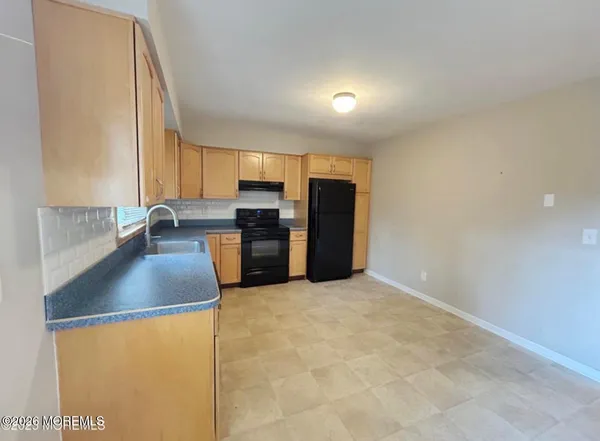 $2,800 | 501 Bismarck Street, Toms River, NJ 08757