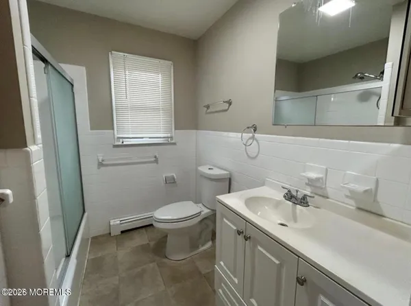 $2,800 | 501 Bismarck Street, Toms River, NJ 08757