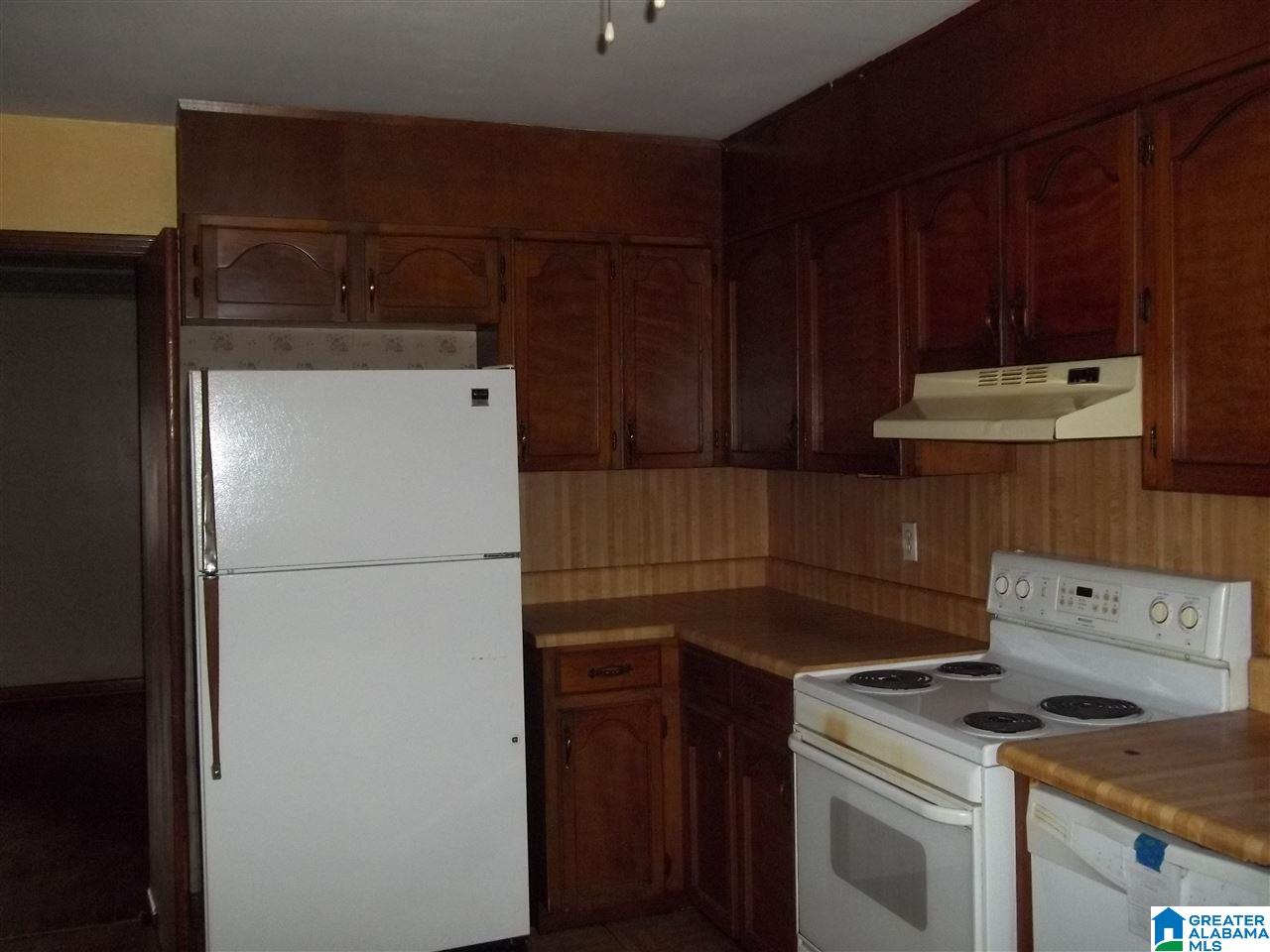 328 Church Street Fairfield, AL 35064 - Photo 5 of 11
