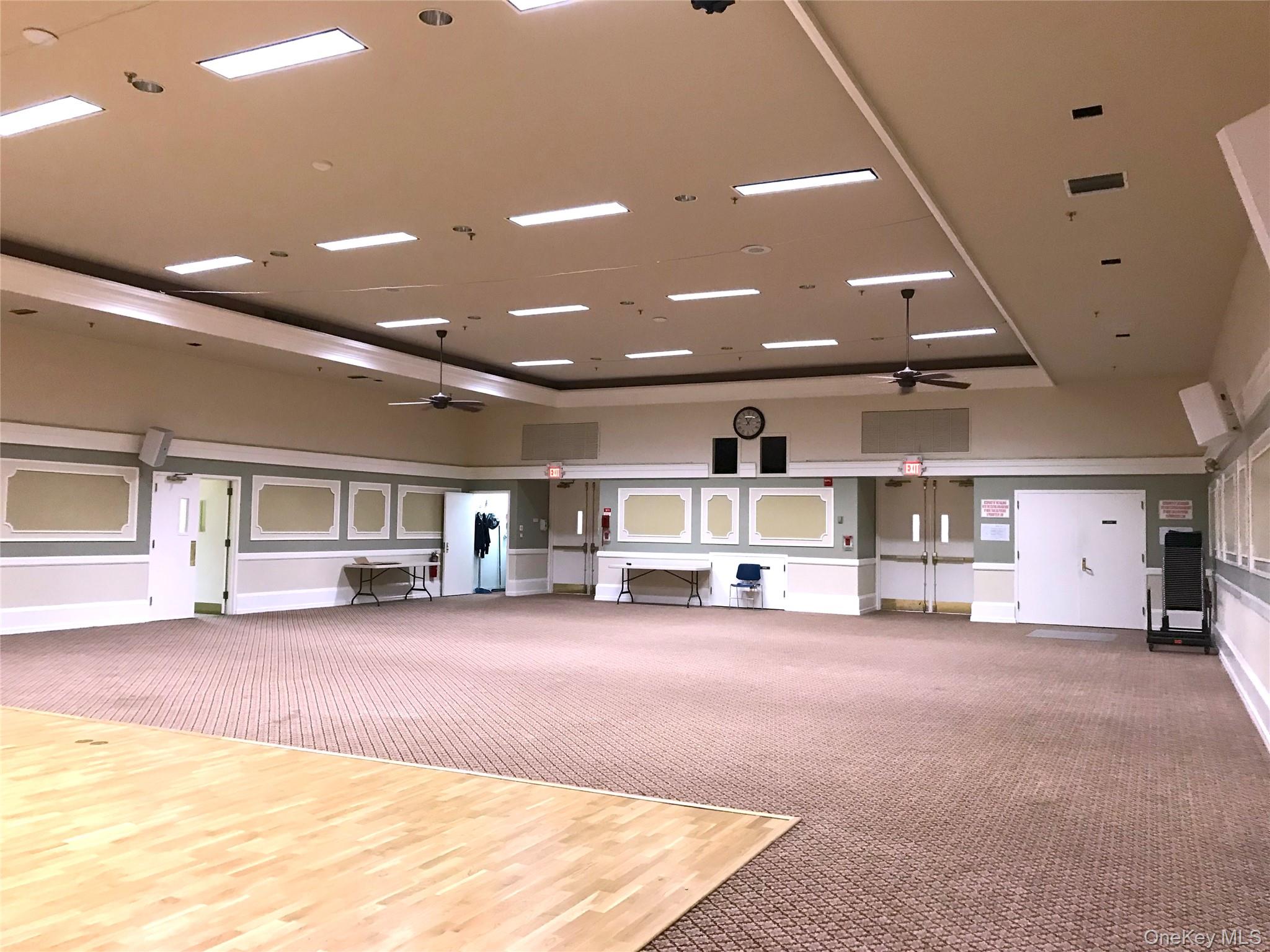 10 Oakdale Court Ridge, NY 11961 - Photo 32 of 41 a view of a big room with an empty room