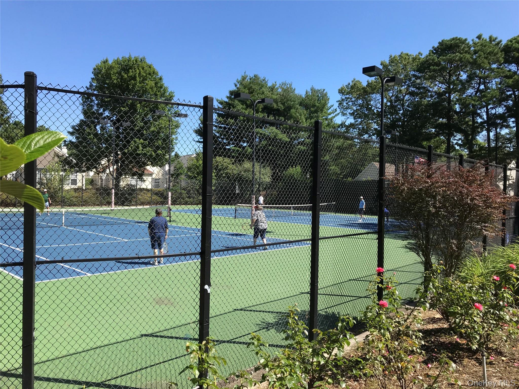 10 Oakdale Court Ridge, NY 11961 - Photo 33 of 41 a view of a park