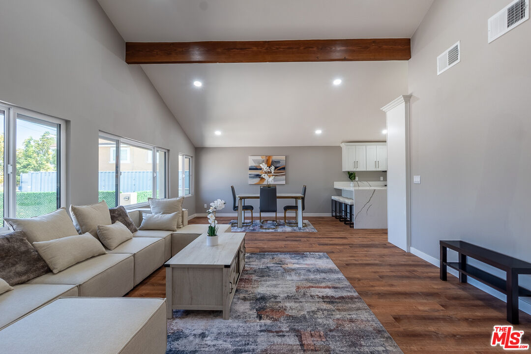 20456 Strathern Street Winnetka, CA 91306 - Photo 6 of 37