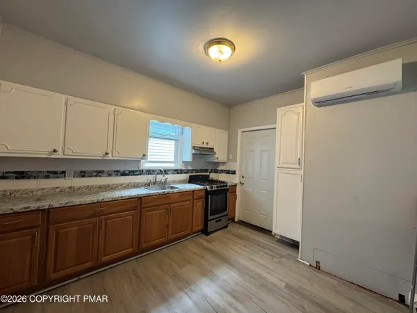 $1,350 | 301 North Main Street, Unit 2, Wilkes Barre, PA 18702