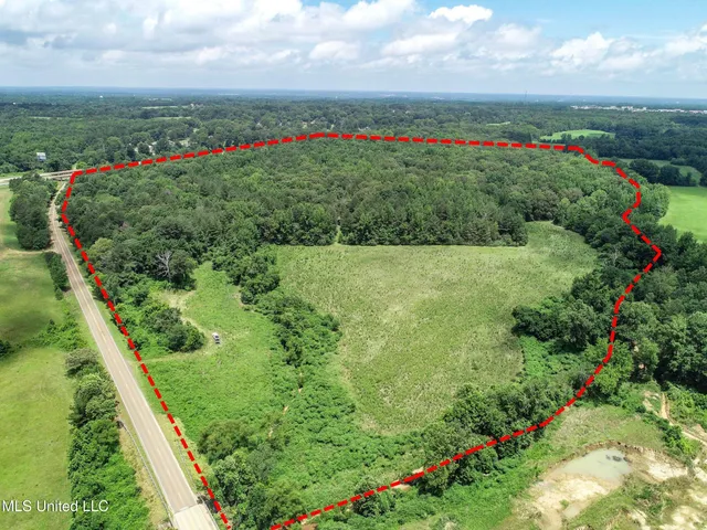 $688,880 | Pine Lodge Road Road, Batesville, MS 38606