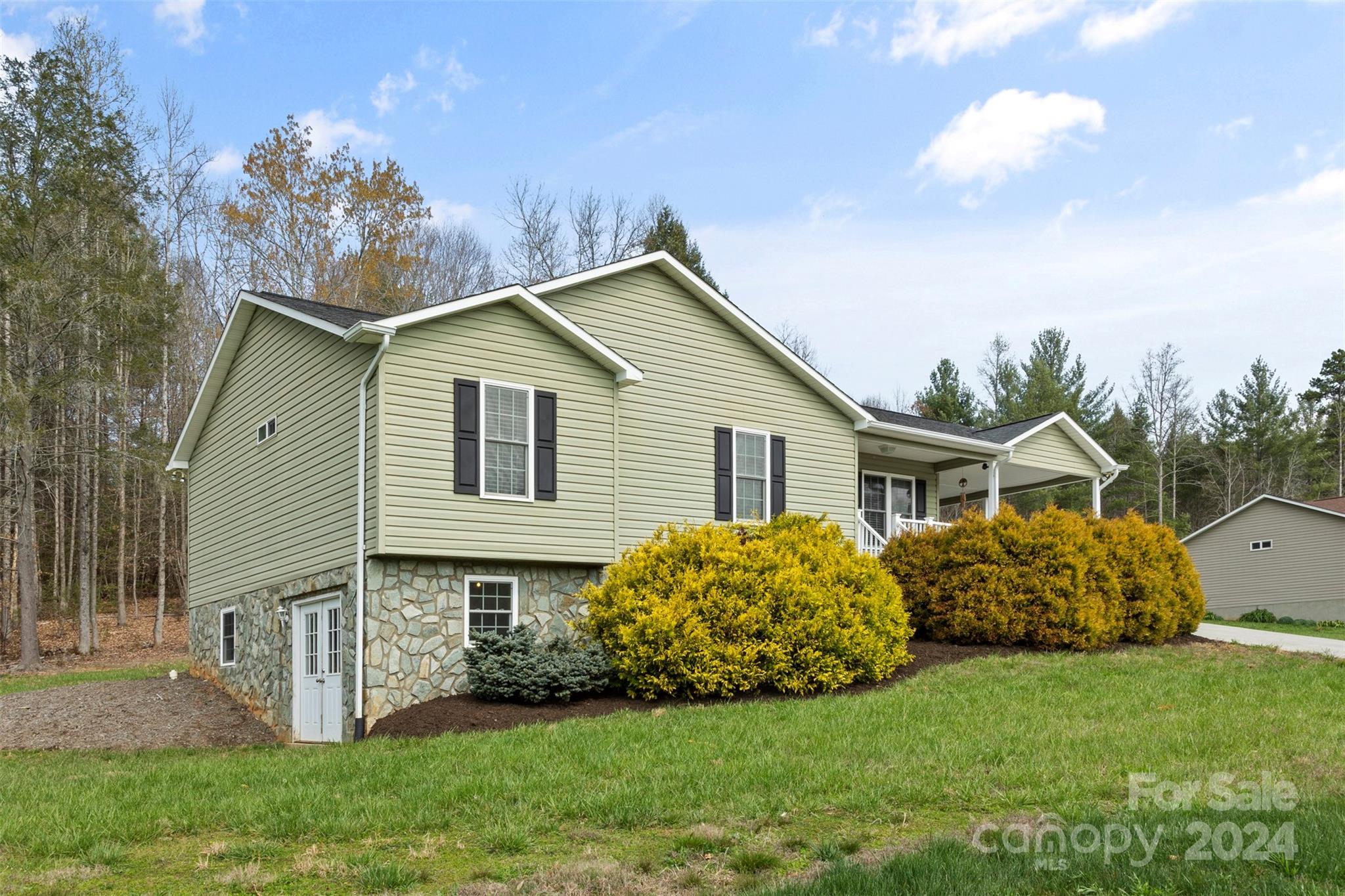 3624 Deerbrook Road Lenoir, NC 28645 - Photo 2 of 28 a front view of house with yard and green space