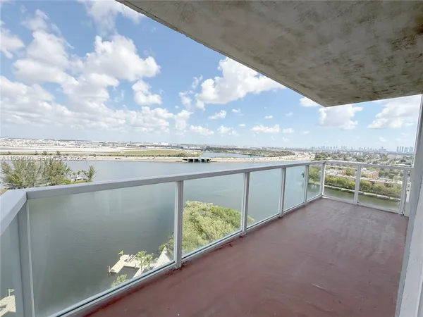$2,800 | 5077 Northwest 7th Street, Unit PH1, Miami, FL 33126