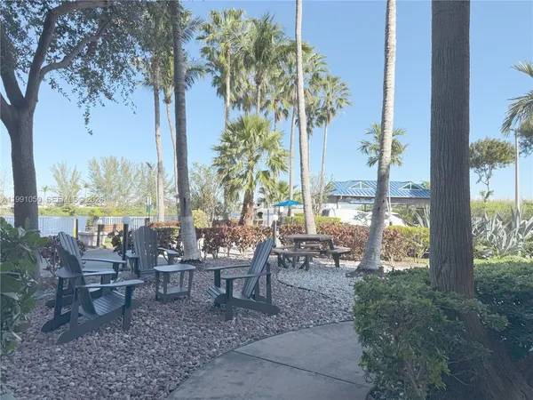 $2,800 | 5077 Northwest 7th Street, Unit PH1, Miami, FL 33126