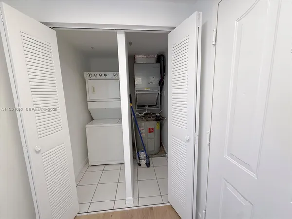 $2,800 | 5077 Northwest 7th Street, Unit PH1, Miami, FL 33126