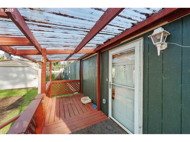 $99,999 | 67624 Spinreel Road, Unit 34B, North Bend, OR 97459