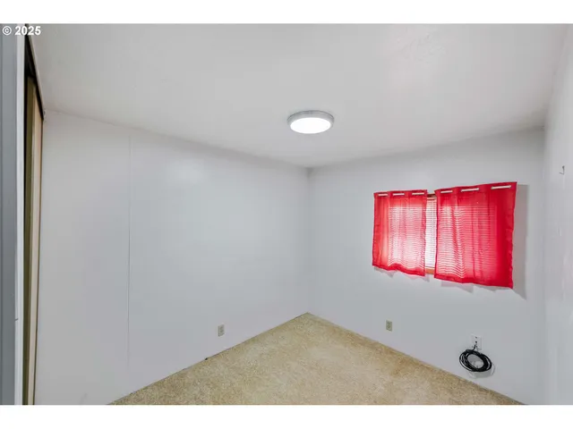 $99,999 | 67624 Spinreel Road, Unit 34B, North Bend, OR 97459