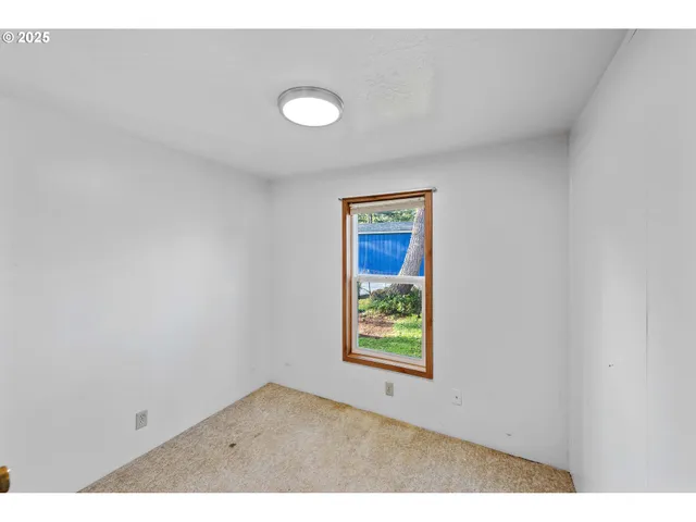 $99,999 | 67624 Spinreel Road, Unit 34B, North Bend, OR 97459