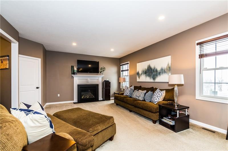 140 Granite Ridge Circle Mars, PA 16046 - Photo 2 of 18 Gallery Image 2