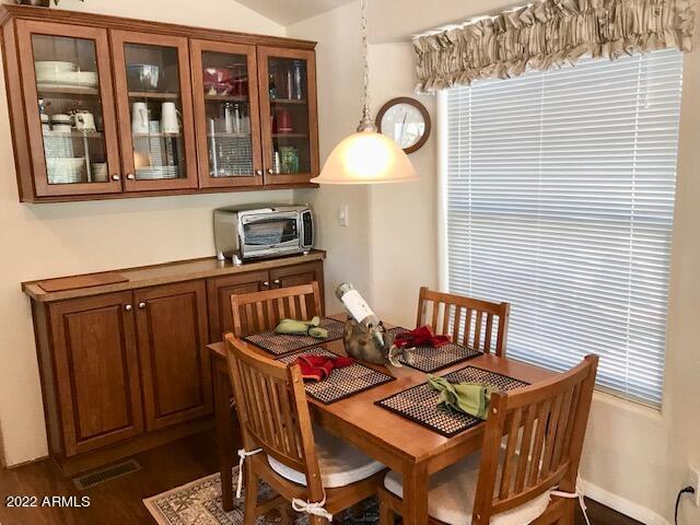 17550 South Munds Ranch Road, Unit 305 Munds Park, AZ 86017 - Photo 6 of 35 dining area