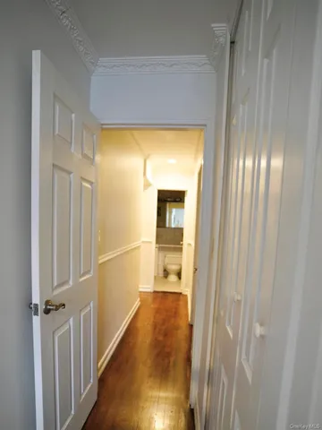 $559,000 | 50 Hill Park Avenue, Unit 2F, Great Neck, NY 11021